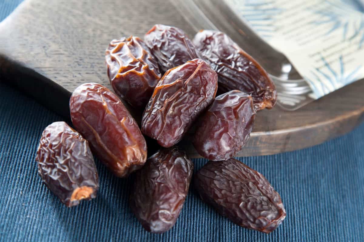 Ajwa dates and diabetes: Can Ajwa dates be incorporated into a diabetic diet, and if so, how?
